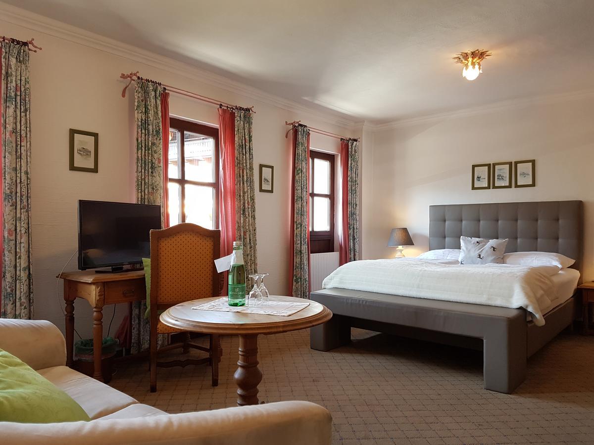 Hotel Unterbrunn Apartments & Gaestehaus Neukirchen am Grossvenediger Bagian luar foto