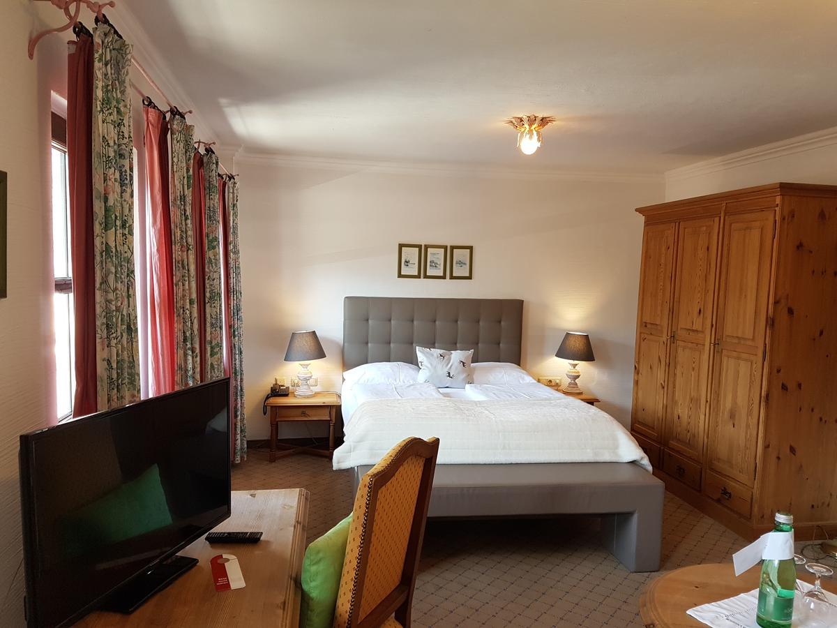 Hotel Unterbrunn Apartments & Gaestehaus Neukirchen am Grossvenediger Bagian luar foto